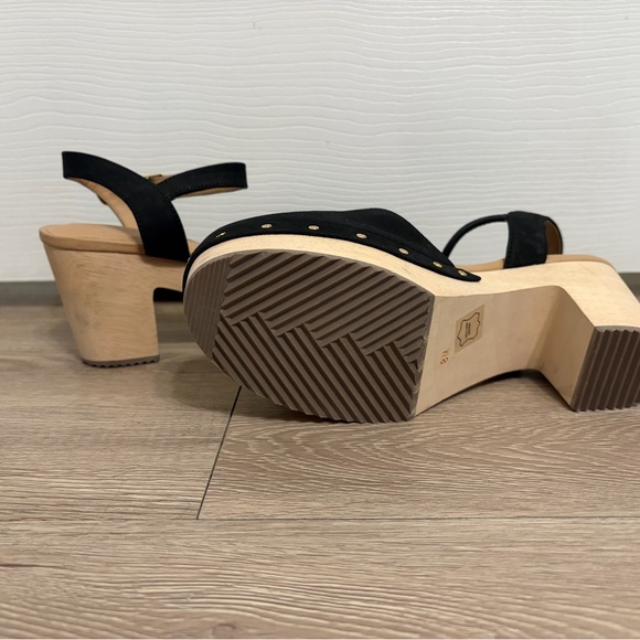 LOFT Black and Tan Heels - Picture 4 of 4